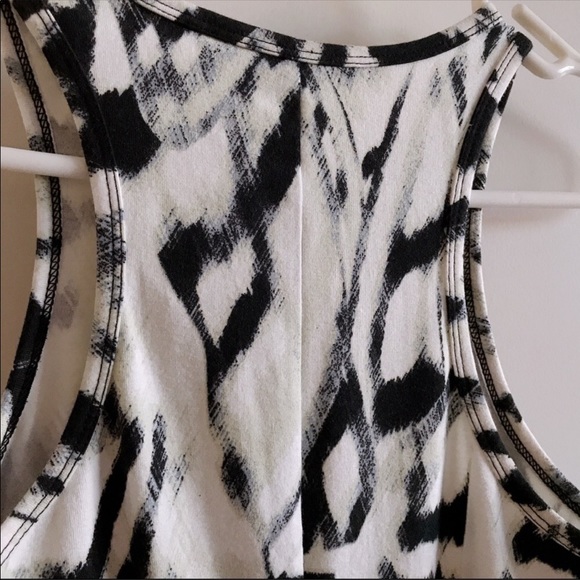 Express Printed Midi Dress - Picture 6 of 6